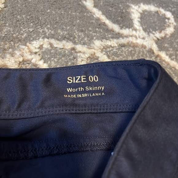 Lily Pulitzer size 00 worth skinny. NWOT. Super soft and stretchy. - Picture 4 of 6